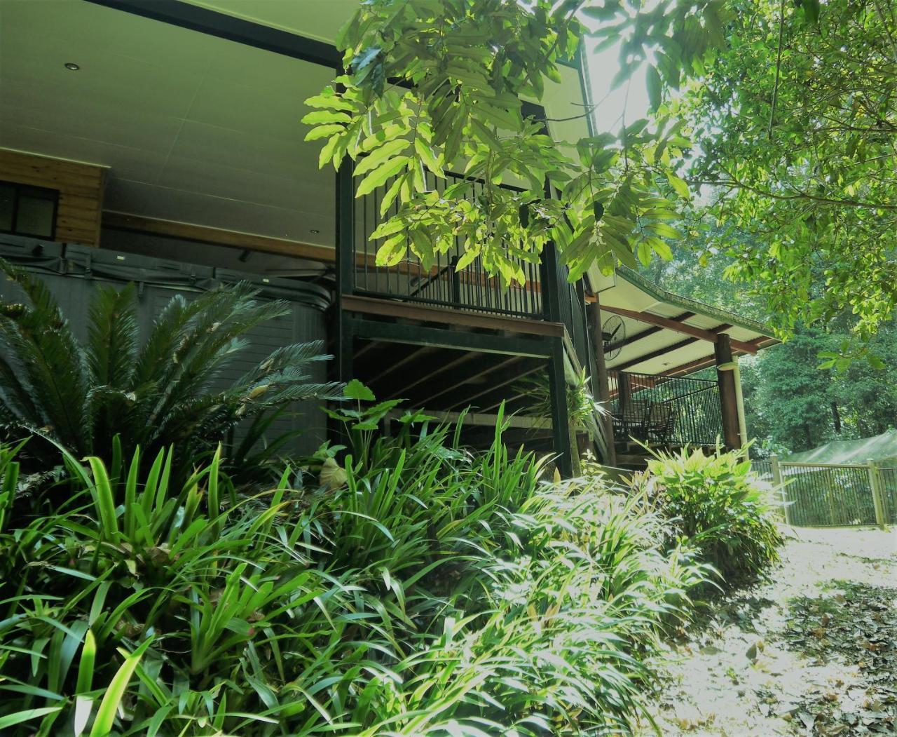Figtree Getaway Villa Malanda Exterior photo